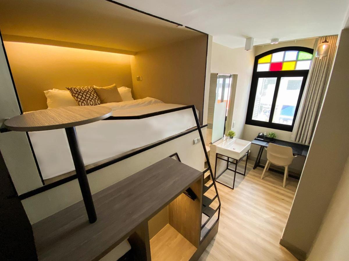St Signature Jalan Besar, Short Overnight, 8 Hours, 1159pm-8am Khách sạn 3*