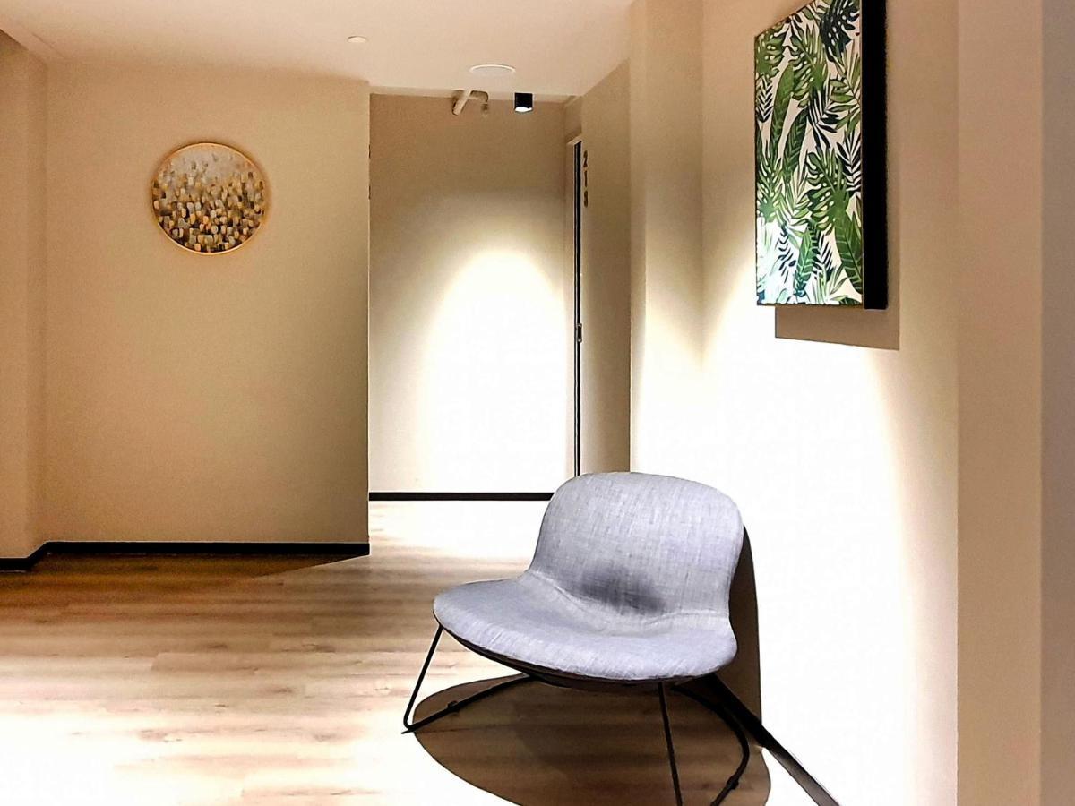 St Signature Jalan Besar, Short Overnight, 8 Hours, 1159pm-8am Khách sạn Singapore